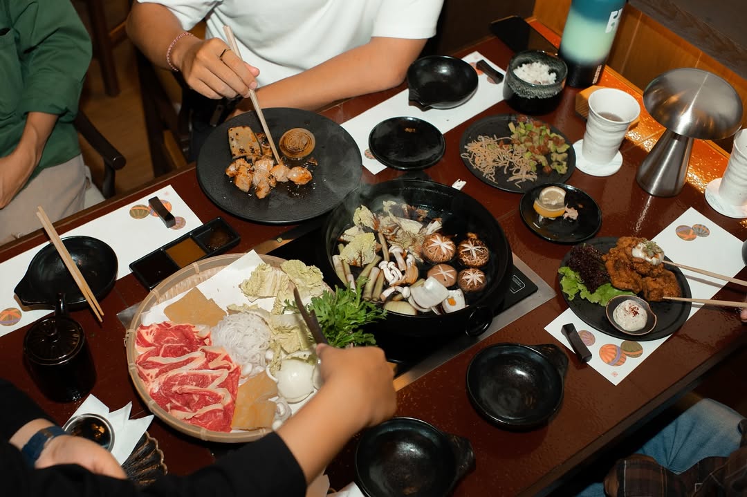 Thank you for a full house at out grand opening night. The doors are open, the grill is lit. Wel (1)